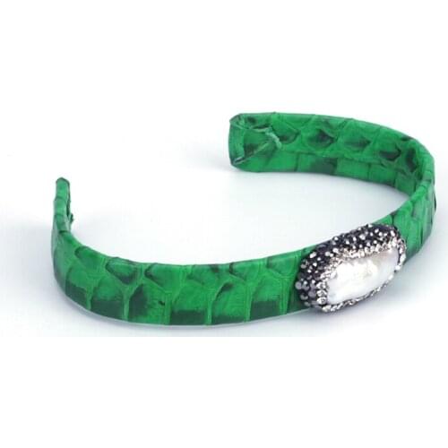 Natural Freshwater Big Pearl Pave Rhinestone Charm Jewelry Green Real Leather Wrap Adjustable Open Bracelet Cuff Bangle Women