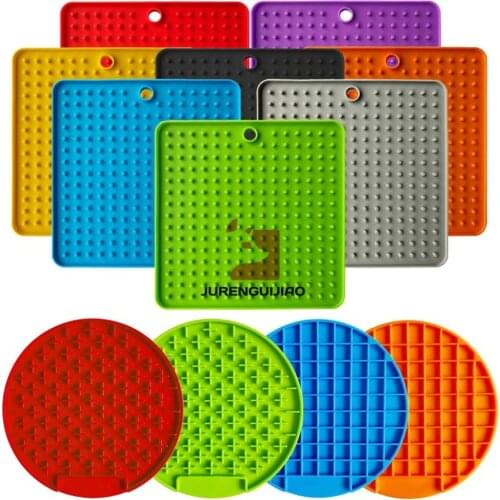 New Pet Dog Feeding Food Bowl Silicone Dog Feeding Lick Pad Dog Slow Feeder Treat Dispensing Mat For Dogs Cats Slow Food Bowls
