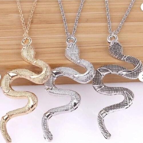 3D Snake Necklace Animal Gold/Silver Color Snakes Dangle Women Pendant Necklace Minimalist Style Female Birthday Jewelry Gift