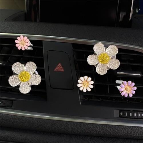 Shiny metal flower styling car air freshener Crystal flower car perfume decoration clip