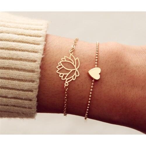 2020 New Simple Female Personality Hollow Lotus Gold Bracelets Christmas Bangle Gift for Women Classic Trend Jewelry Gold