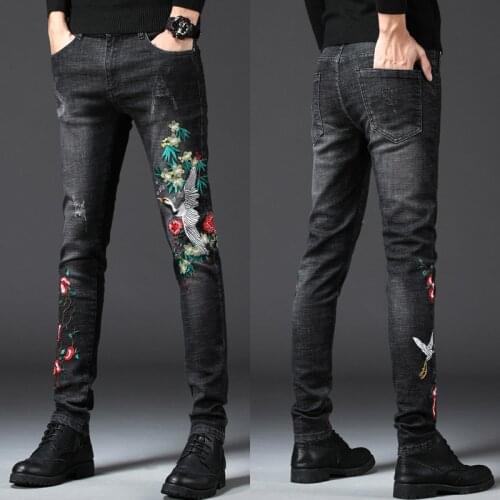 Men’s red-crowned crane embroidery jeans flower embroidery slimming denim pants scratched mens casual pants black jeans