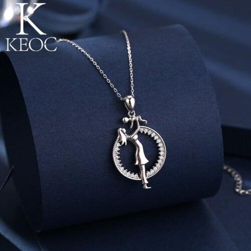 Keoc 2021 Summer New Mother and Child Human Pendant Necklace for Women Mothers Day Gift Personalized Commemorative Jewelry