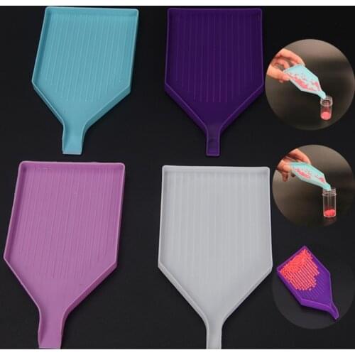 20/30pcs Tray Diamond Point Drill Plate Diamond Painting Accessories Diamond Embroidery Essential Tools Square Round Bead New