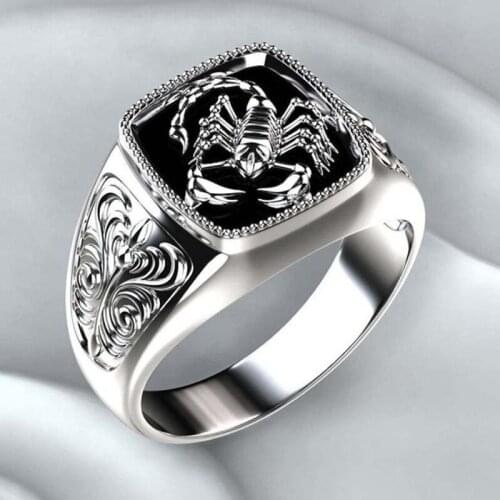2021 New Creative Scorpio Embossed Top Goth Punk Mens Ring Retro Personality Scorpion Pattern Anniversary Ring Jewelry Gift