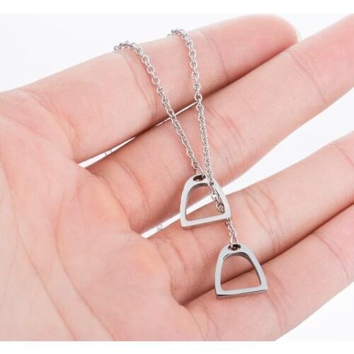 New Fashion Lucky Horseshoe Necklace for Lady Girls Unique Horse Footprint Charm Chokers Necklaces for Women Gifts