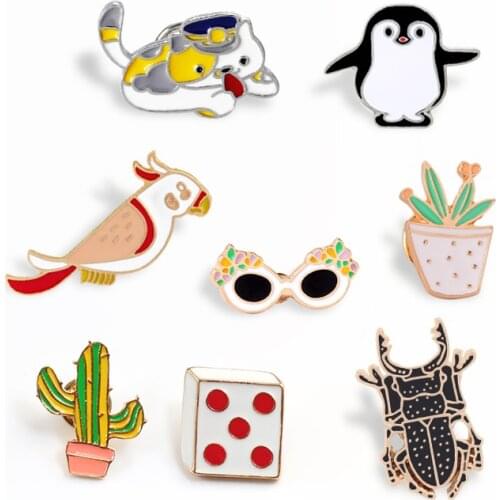 Animal Broche Cat Insect Penguin Cute Badge Pins Dice Cactus Glasses Jackets Lapel Pin Backpack Button Brooches Jewelry Kid Gift