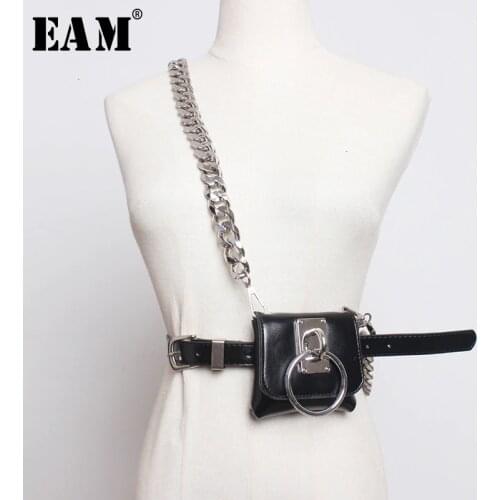 [EAM] Pu Leather Black Chain Split Mini-bag Long Belt Personality Women New Fashion Tide All-match Spring Autumn 2021 1H770