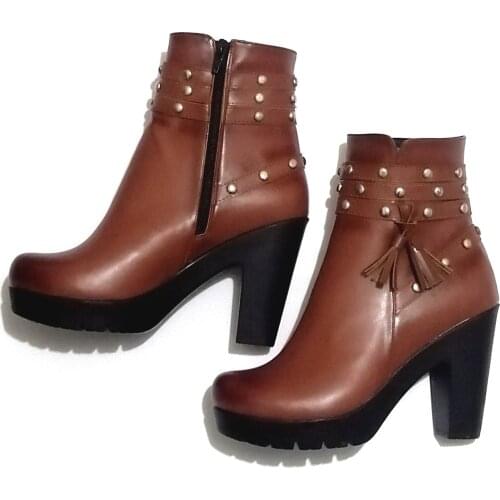 WOMEN .BLACK. THICK HEEL. NON-SLIP RUBBER SOLE. WATERPROOF. KEEPs WARM. WOMENS WINTER BOOTS. NEW FASHION LATEST TREND 38 NUMBER