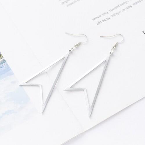 Suteyi New Arrival Arrow Drop Earrings Big Metal Triangle Pendant Statement Earrings For Women Girls Fashion Jewelry