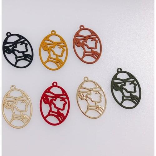 8 pieces / lot K Gold / Asia Gold Rubber Paint Hollow Face Alloy Small Pendant Pendant Accessories Other