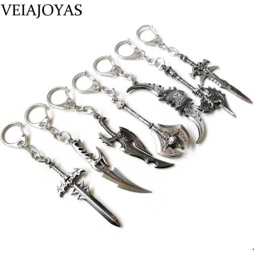Hot Game Warcraft Heros Weapons Key Chains 6cm Axe Frostmourne Sword Alloy Model Keyrings Alliance Accessories Jewelry Souvenirs