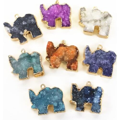 Baby Elephant Pendant Natural Stone Crystal Multicolor Baby Elephant Keel Necklace Jewelry Handmade DIY Jewelry Accessories