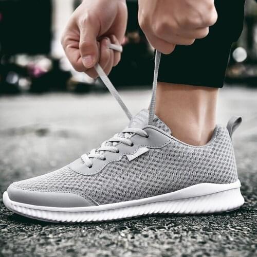 Men Vulcanized Shoes Summer Comfy Breathable Mesh Shoes Wear Resitant Non-slip Mens Sneakers 2021 New Male Light Casual Shoes