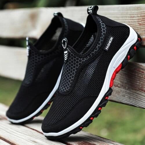 Mens wading shoes, new water sports for summer 2021, barefoot beach surfing , outdoor hiking, quick-drying river upstream shoes