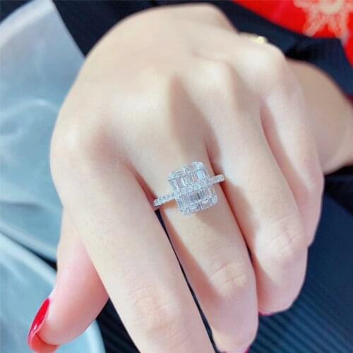 2021 New trend Fashion Engagement Claw Design Female Ring White Elegant Ring Female Wedding Jewelry Bridal Ring