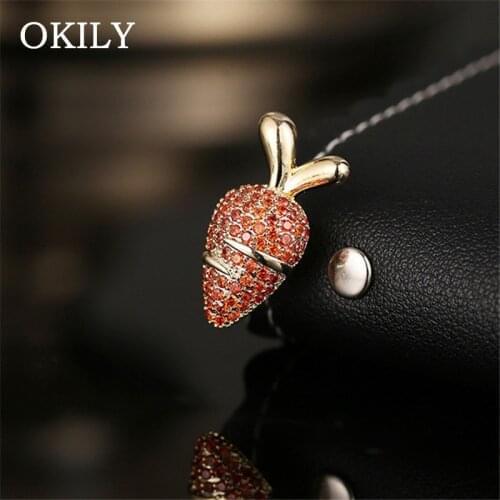 Luxurious Women Lapel Pins Cute Cartoon Shirt Badge Mini Carrot Brooches with AAA Zircon Collar Pins Jewelry Gift