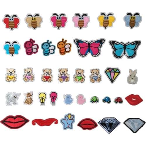 Small bee badge embroidery patch childrens jeans jacket fabric can be sewn and ironed DIY clothing accessories 1PCS for sale