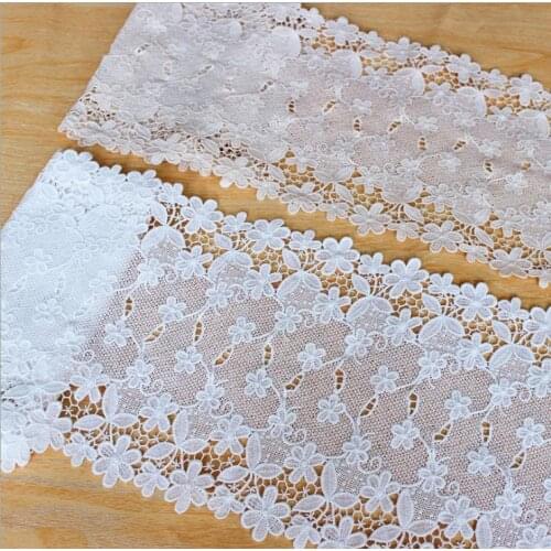 Exquisite small flowers embroidery French lace tablecloth childrens clothing womens clothing cotton water-soluble lace Accesso