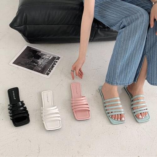2021 Summer Women Sandals Flat Heel Narrow Band Ladies Beach Slipper Ladies Slides Square Toe Casual Outdoor Beach Flip Flops