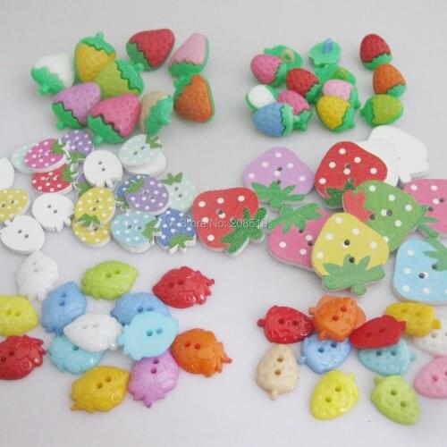 WBNANL 150Pcs Mixed Wooden And Plastic Strawberry Buttons For Child Clothes Sewing Decoration DIY Arts Scrapbooking
