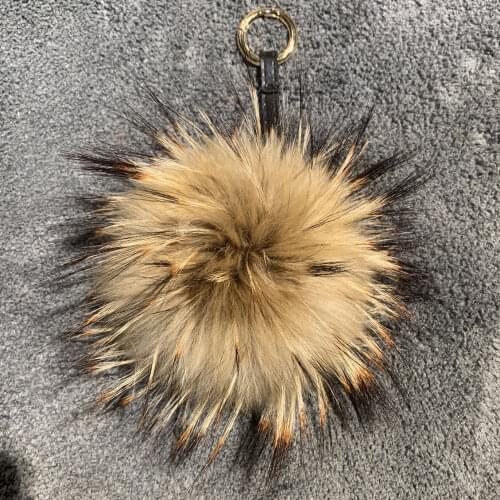Large raccoon fur ball Keychain Plush bag pendant jewelry key holder chain pompom wow