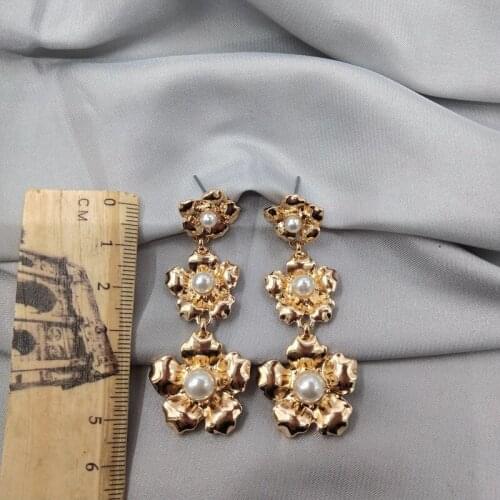 Temperament joker fashionable fashionable restoring ancient ways people flower earrings earrings female old D40