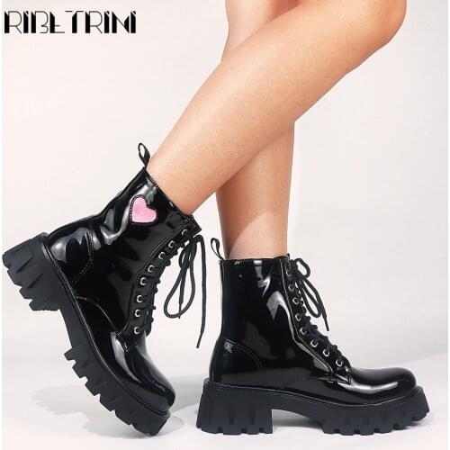 RIBETRINI Big Size 41 Brand Heart Platform Chunky Ankle Boots Cool Street Punk Sweet Love Print Square Heel Motorcycle Boots