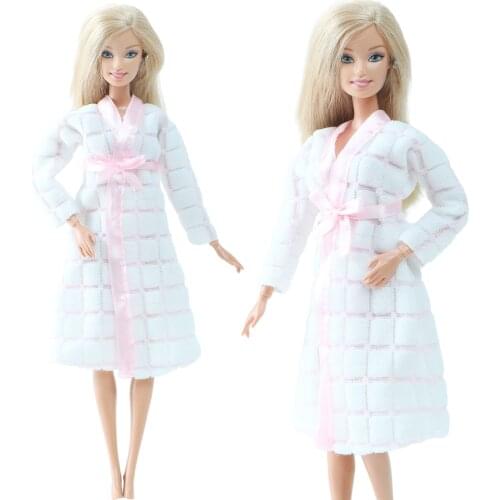 BJDBUS White Bathing Robe Handmade Coat Sleep Home Wear Pajamas Bathrobe Skirt Outfit Clothes for Barbie Doll Accessories