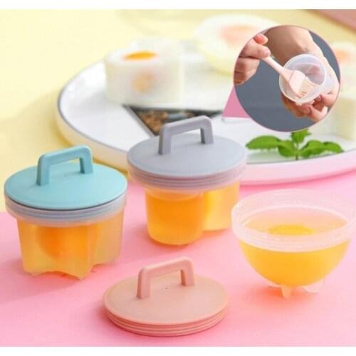 A 4-piece kitchen egg steamer makes breakfast egg omelettes