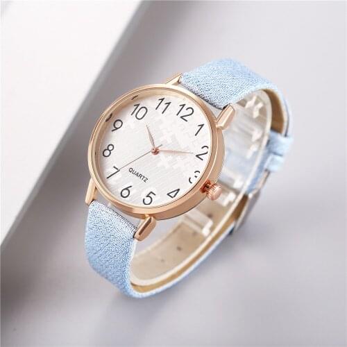 Lover Stand Fashion Women Watches