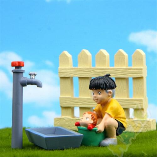 4 pes Ponyo on the Cliff Ponyo Sousky Seagal Resin Action Figures Toy Decoration