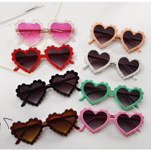 2021 Child Cute Love Kids Glasses Metal Heart Pink Shades For Girls Boys Cartoon Wavy Baby Sunglasses Gafas De Sol Para Hombre