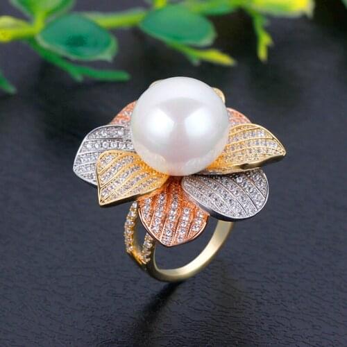 Bride Talk Luxury Big Pearl Rings Flower Bold Statement With Zircon Stones 2021 Women Engagement Party Jewelry High Quality Ring