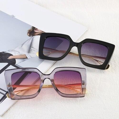 PAMASEN Pearl Legs Sunglasses For Women Driving Anti-glare Glasses PC Light Frame Unisex 2019 New Arrivals