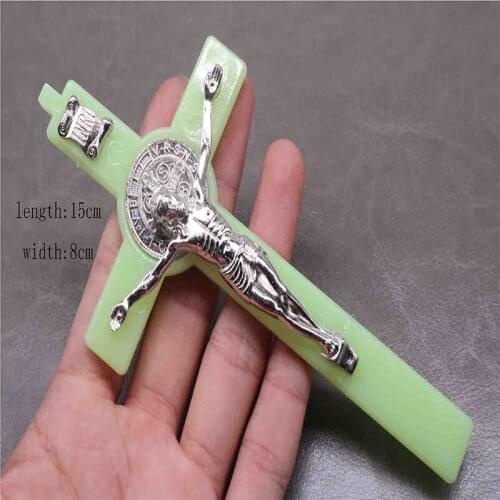 10 pieces / religious classic plastic Christ the Great Cross Medal. The classic Christ Jesus cross shines. 150mmx80mm