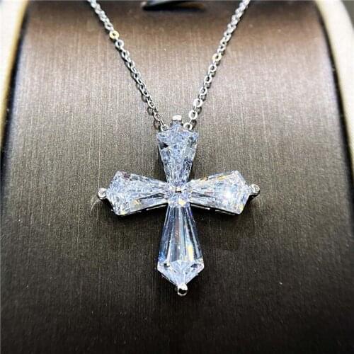 Luxury Super Flash High Carbon Crystal Cross Necklace Women Jewelry Fashion Fairy Pendant Lady Choker Necklaces Accessories