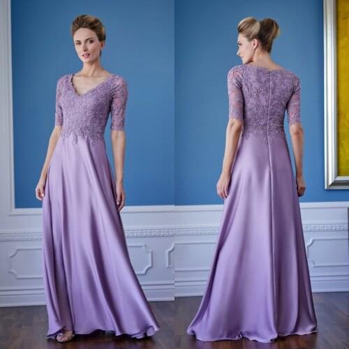 Elegant Mother Of The Bride Dresses V Neck A Line Lace Appliques Wedding Guest Gowns 1/2 Long Sleeves Formal Mother Dress