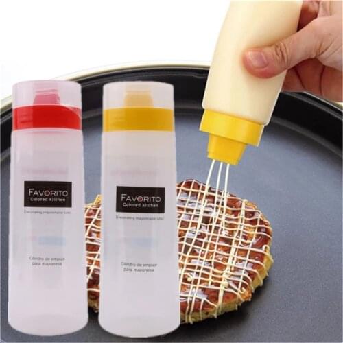 50pcs New Kitchen Plastic Squeeze Bottle Condiment Dispenser For Sauce Vinegar Oil Salad Ketchup Dressing Bottle 4 Holes