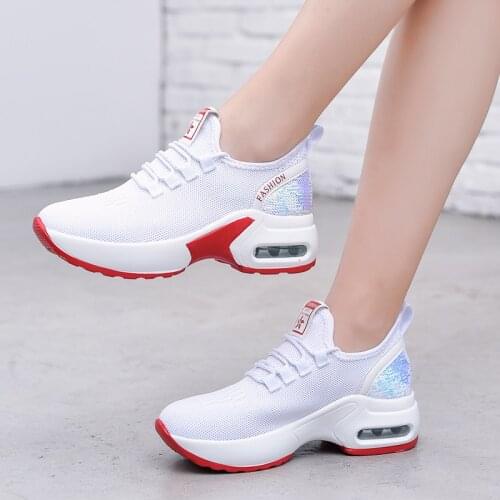 Spring and Summer 2019 New Womens Shoes Increase Modern Dance Shoes Breathable Sports Shoes