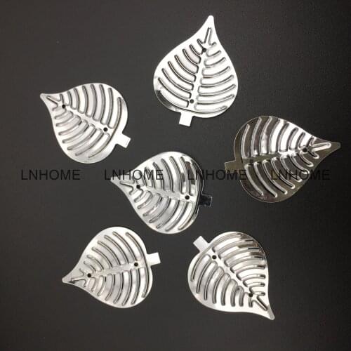 50g/lot PVC Large Leaf Sequins 30*35mm Sewing DIY Christmas Accessories For Crafts Leaves With 2 Holes Silver