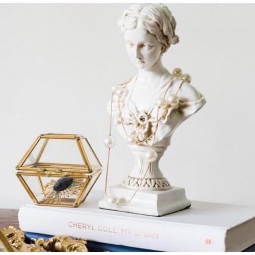 Resin Statue Home Decor Sculpture Character Ornaments Room Decor Statue Home Decoration Accessories Art Desktop European Style