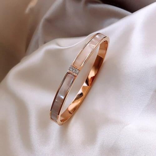 W.12321 Rigid Bracelets