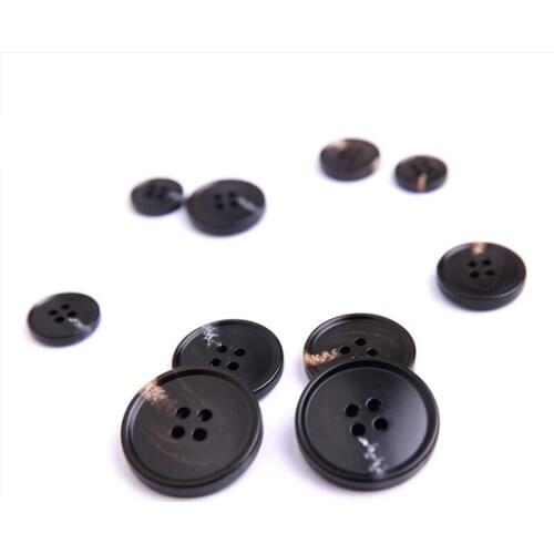 400 pieces 15-30mm High-grade resin four-eye buttons for clothing trench coat suit sewing buttons resin suit pants buttons