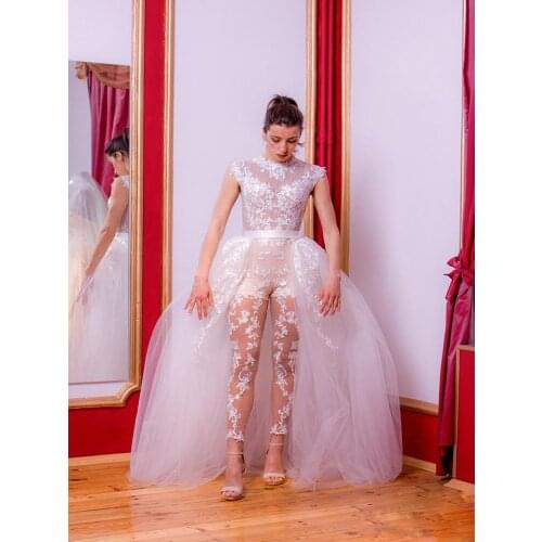 2019 Gorgeous Wedding Dresses Jumpsuits With Detachable Train Lace Appliques Plus Size Bridal Gowns Pants Suits robe de mariée