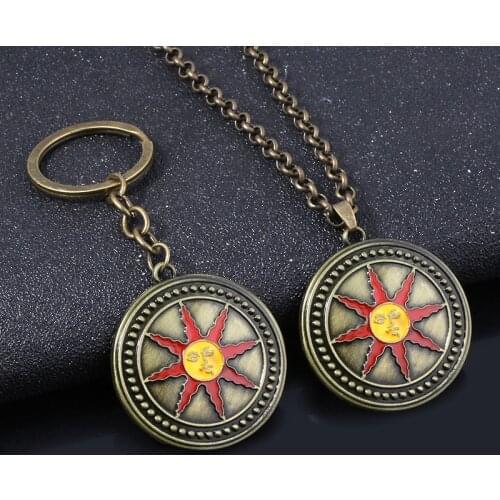 MIDY Dark Souls Sun Knight Shield Keychain High Quality Vintage Metal Keyring torque Men Car Accessories Jewelry