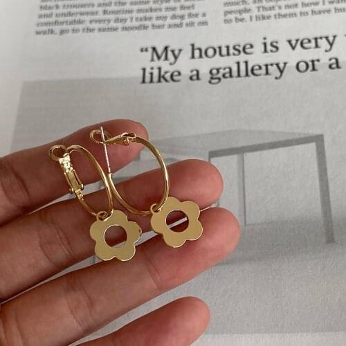 AOMU S925 Vintage Romantic Metal Gold Small Hollow Plant Flower Simple Hoop Earrings for Women Girls Party Jewelry Autumn Winter