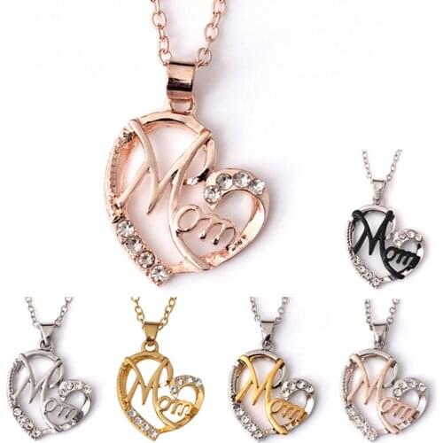 Luxury Crystal Rhinestone Women Chain Love Heart Shaped Fashion Pendant Necklace Elegant Charms Jewelry Mothers Day Gifts