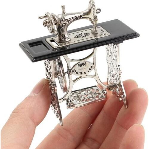 Mini Miniature Sewing Machine for 1/12 Scale Dollhouse Gift Kids Toy Desktop Decor Collection Festival DIY Supplies Decorations
