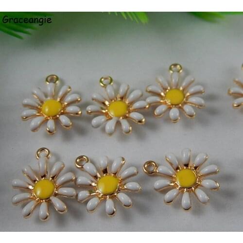 10pieces) GraceAngie Trendy Daisy Flower Necklace Pendant Alloy Bracelet Charms Handmade Jewelry DIY Making Gifts 16*13mm 50992